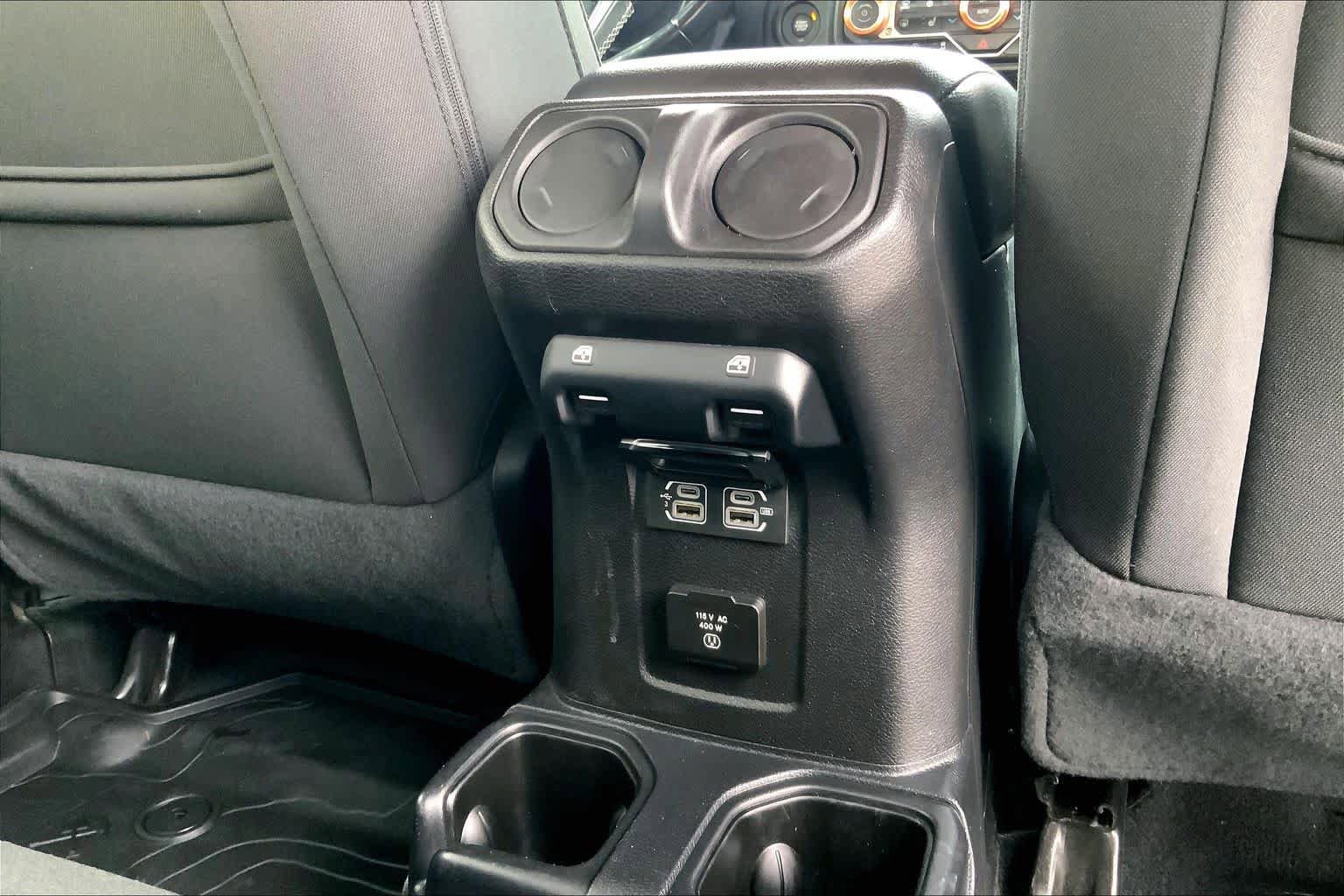Used 2020 Jeep Gladiator Overland AWD/4WD image 36