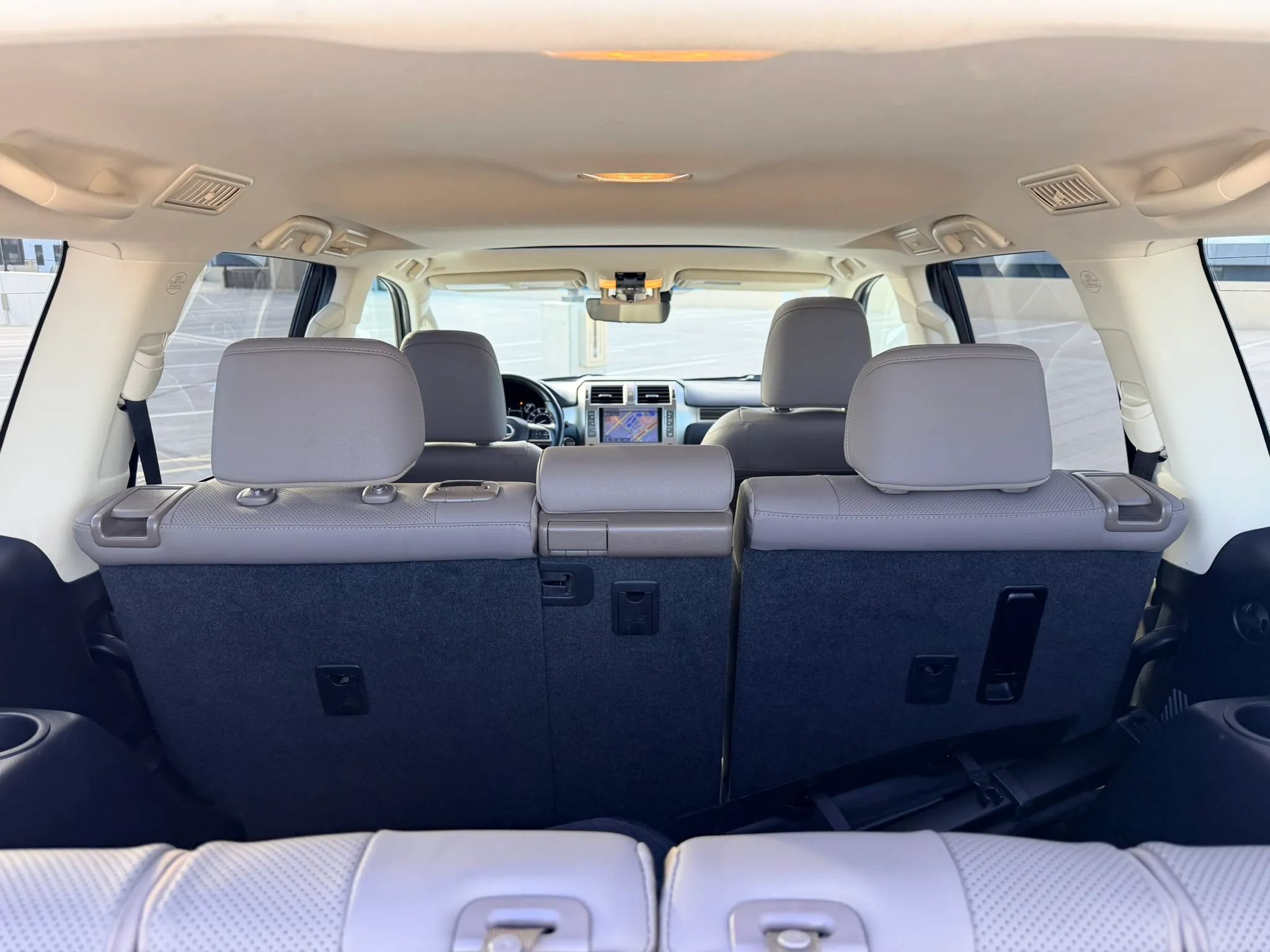 Used 2020 Lexus GX 460 Premium w/ Premium Package AWD/4WD image 15
