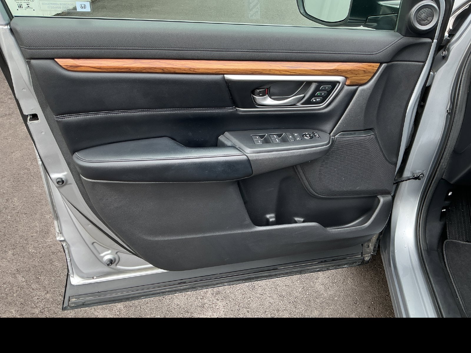 Used 2017 Honda CR-V EX-L image 10