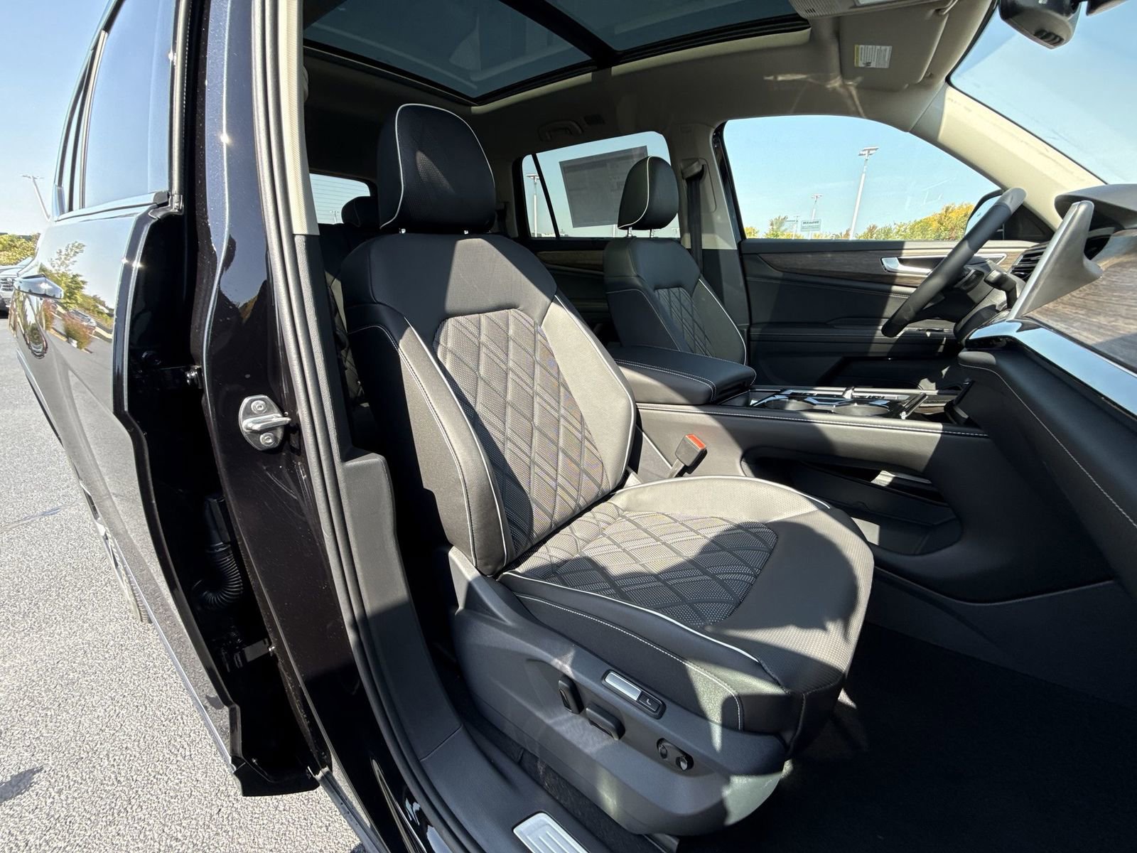 New 2026 Volkswagen Atlas SEL Premium R-Line image 27