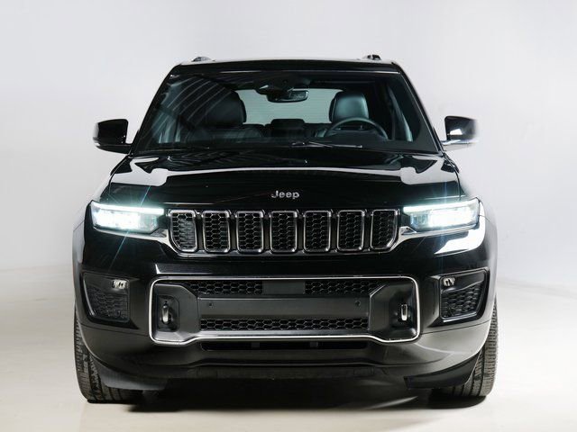 Used 2023 Jeep Grand Cherokee Overland image 6