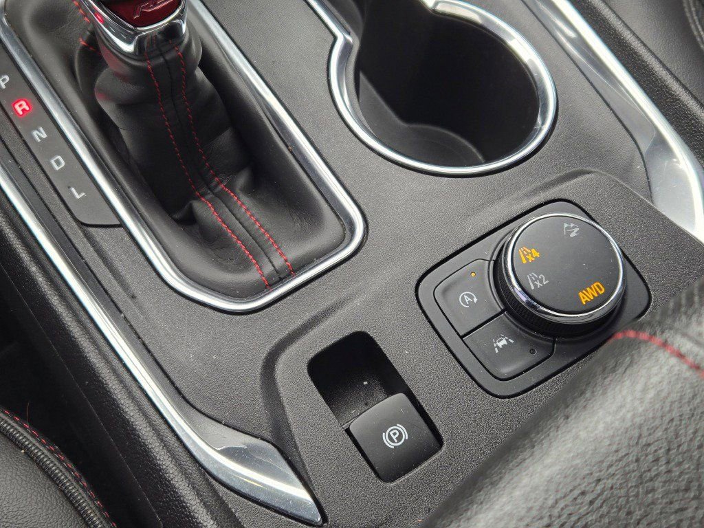 Used 2022 Chevrolet Traverse RS w/ LPO, Floor Liner Package AWD/4WD image 35