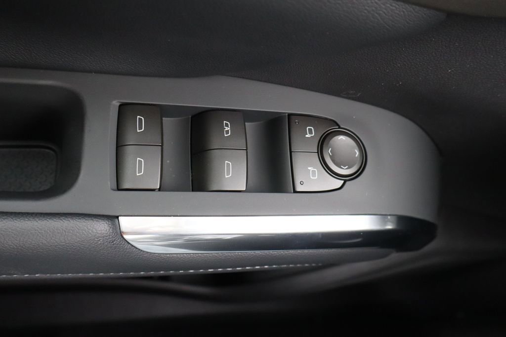 New 2026 Chevrolet Traverse LT w/ Midnight/Sport Edition image 18