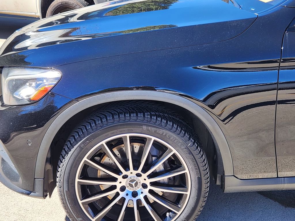 Used 2018 Mercedes-Benz GLC 300 4MATIC Coupe image 9