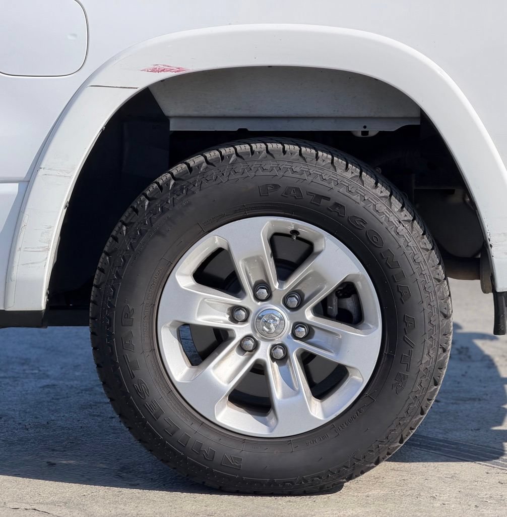 Used 2022 RAM 1500 Laramie AWD/4WD image 2