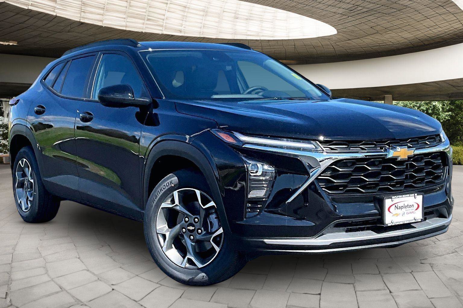 New 2026 Chevrolet Trax LT w/ Driver Confidence Package image 2