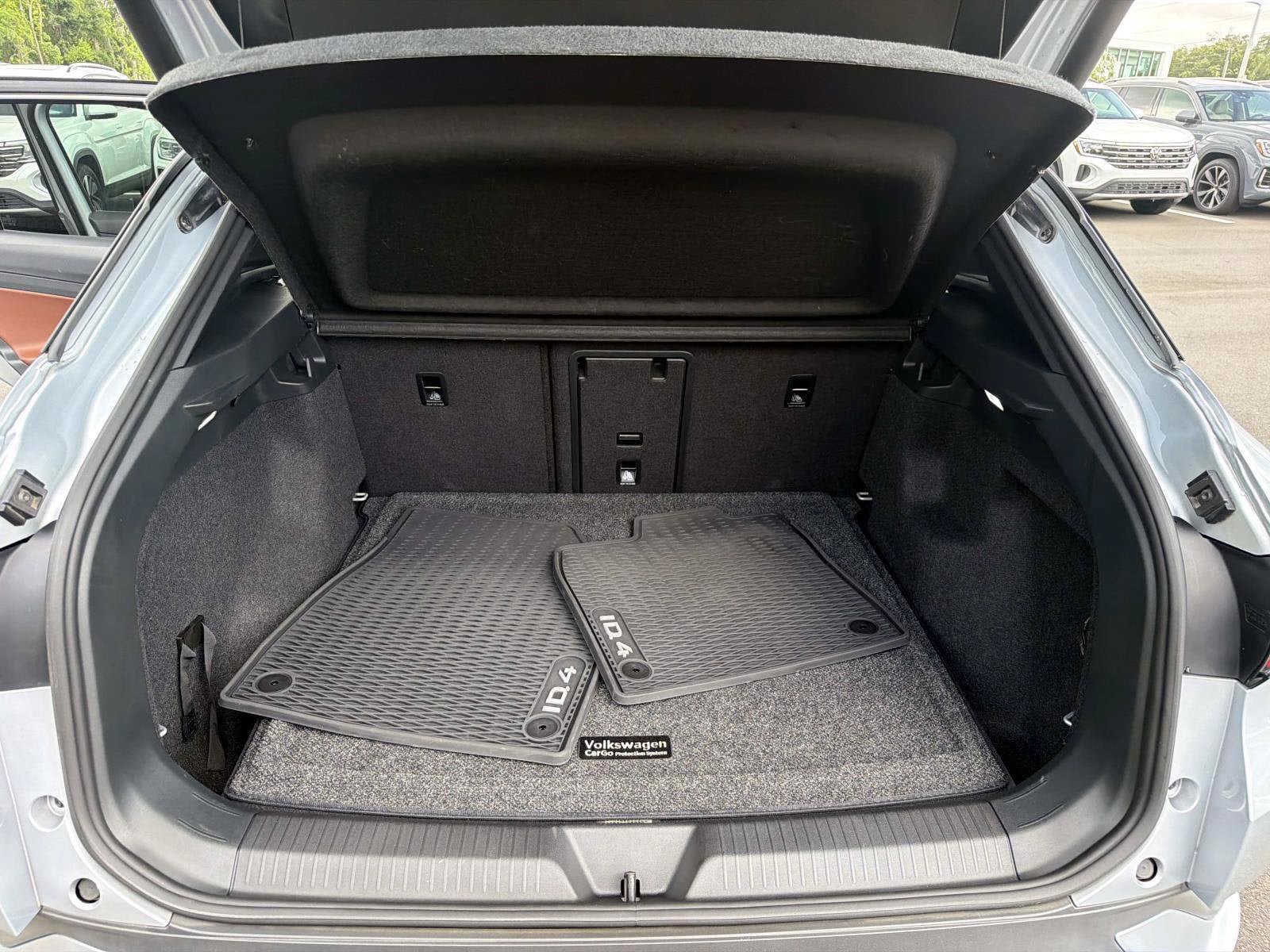 Used 2021 Volkswagen ID.4 Pro S w/ ID.4 Protection Package RWD image 12