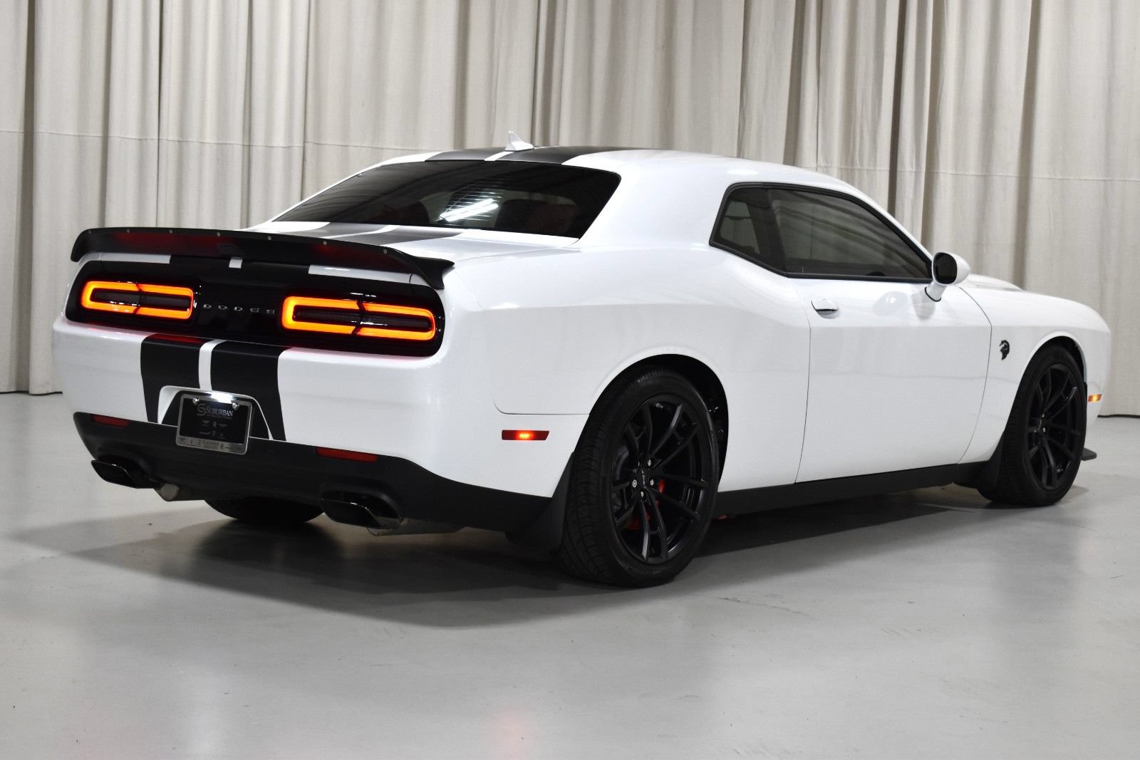 Used 2023 Dodge Challenger SRT Hellcat w/ Driver Convenience Group RWD image 5