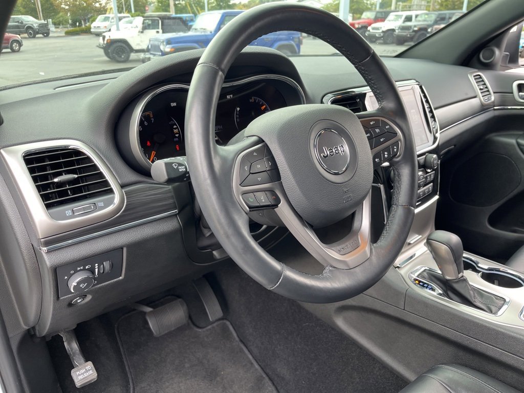 Used 2022 Jeep Grand Cherokee Limited w/ Trailer Tow Group IV image 33