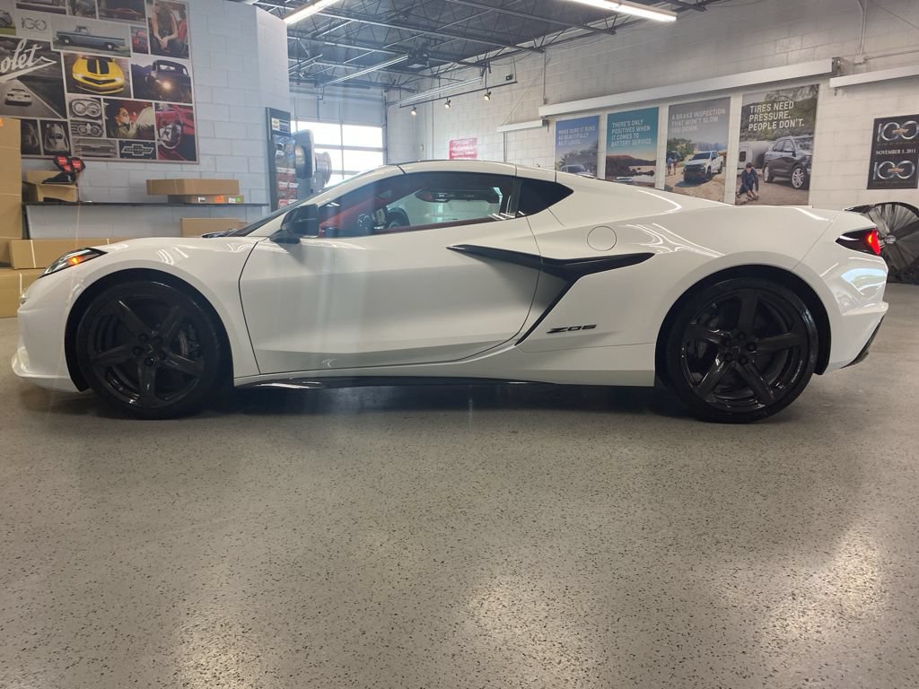 New 2025 Chevrolet Corvette Z06 RWD image 4