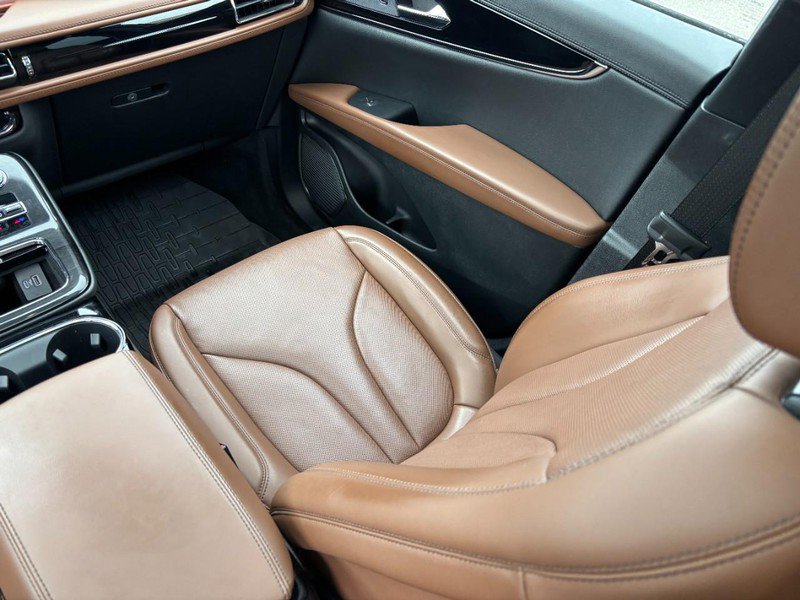 Certified 2023 Lincoln Nautilus Reserve w/ Equipment Group 201A image 14