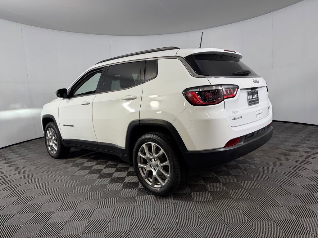 Used 2022 Jeep Compass Latitude image 10