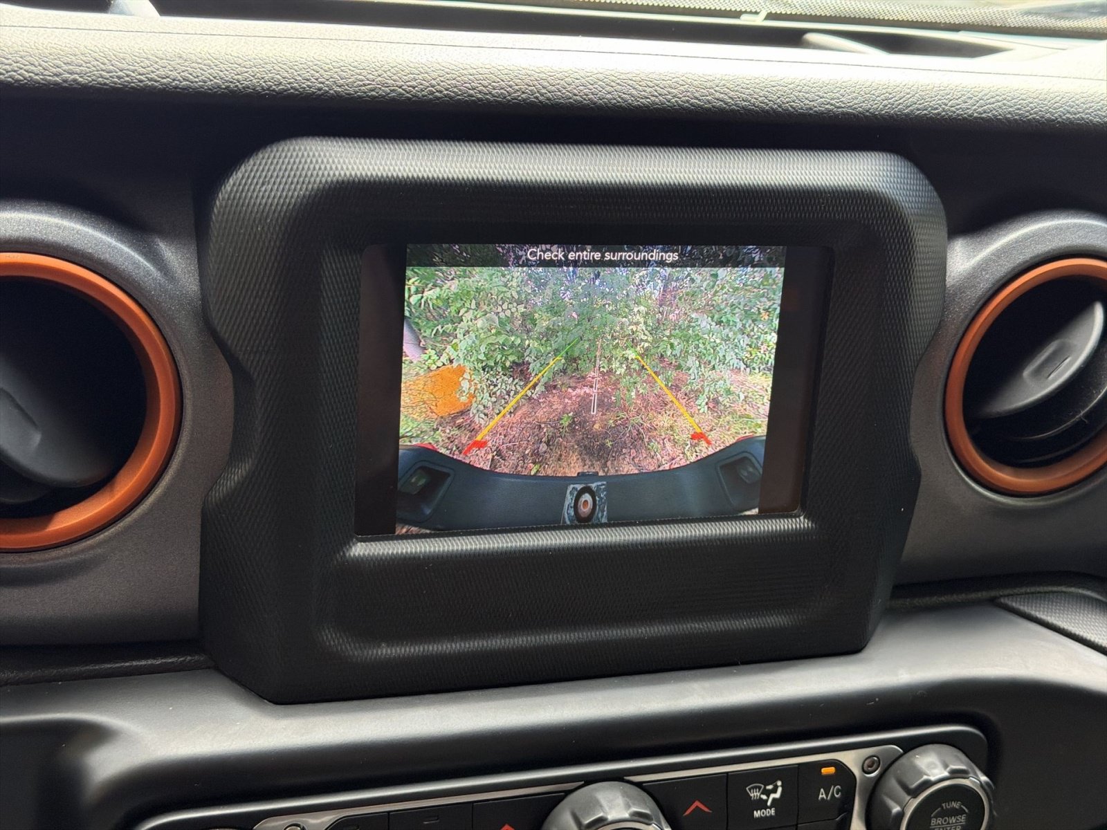Used 2021 Jeep Gladiator Mojave w/ Cold Weather Group AWD/4WD image 19