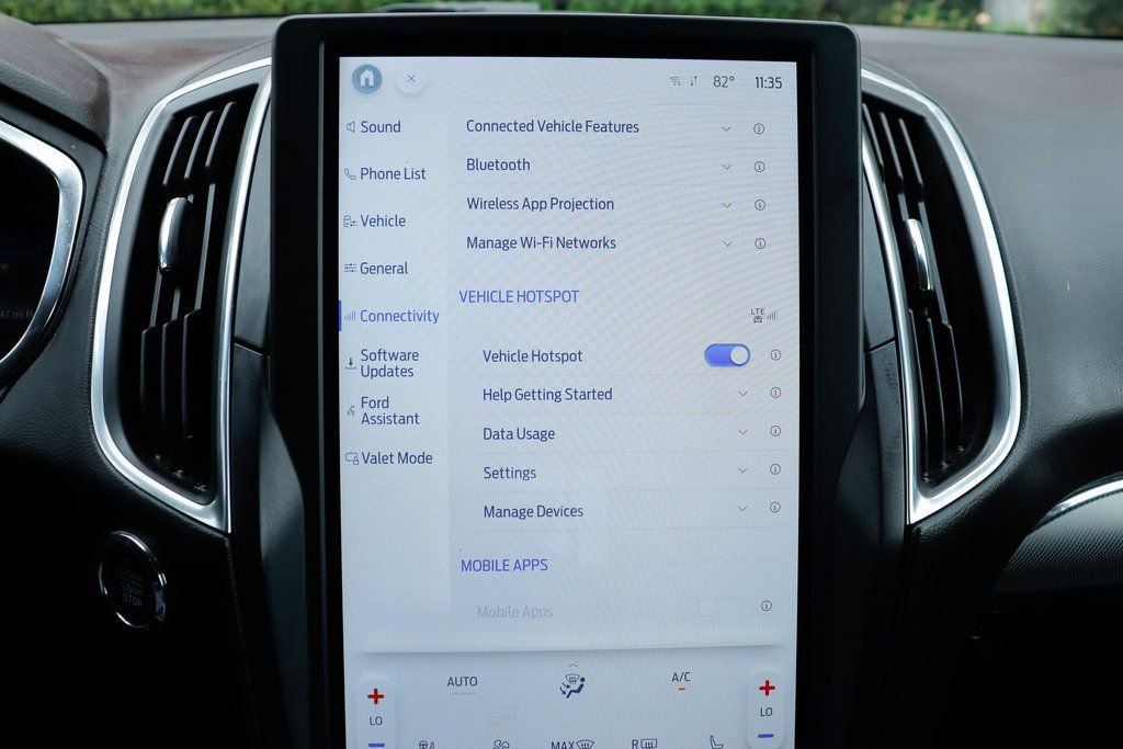 Used 2021 Ford Edge Titanium w/ Cargo Accessory Package image 37