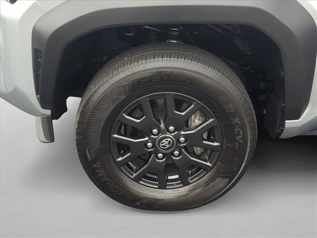 Certified 2025 Toyota 4Runner SR5 AWD/4WD image 30