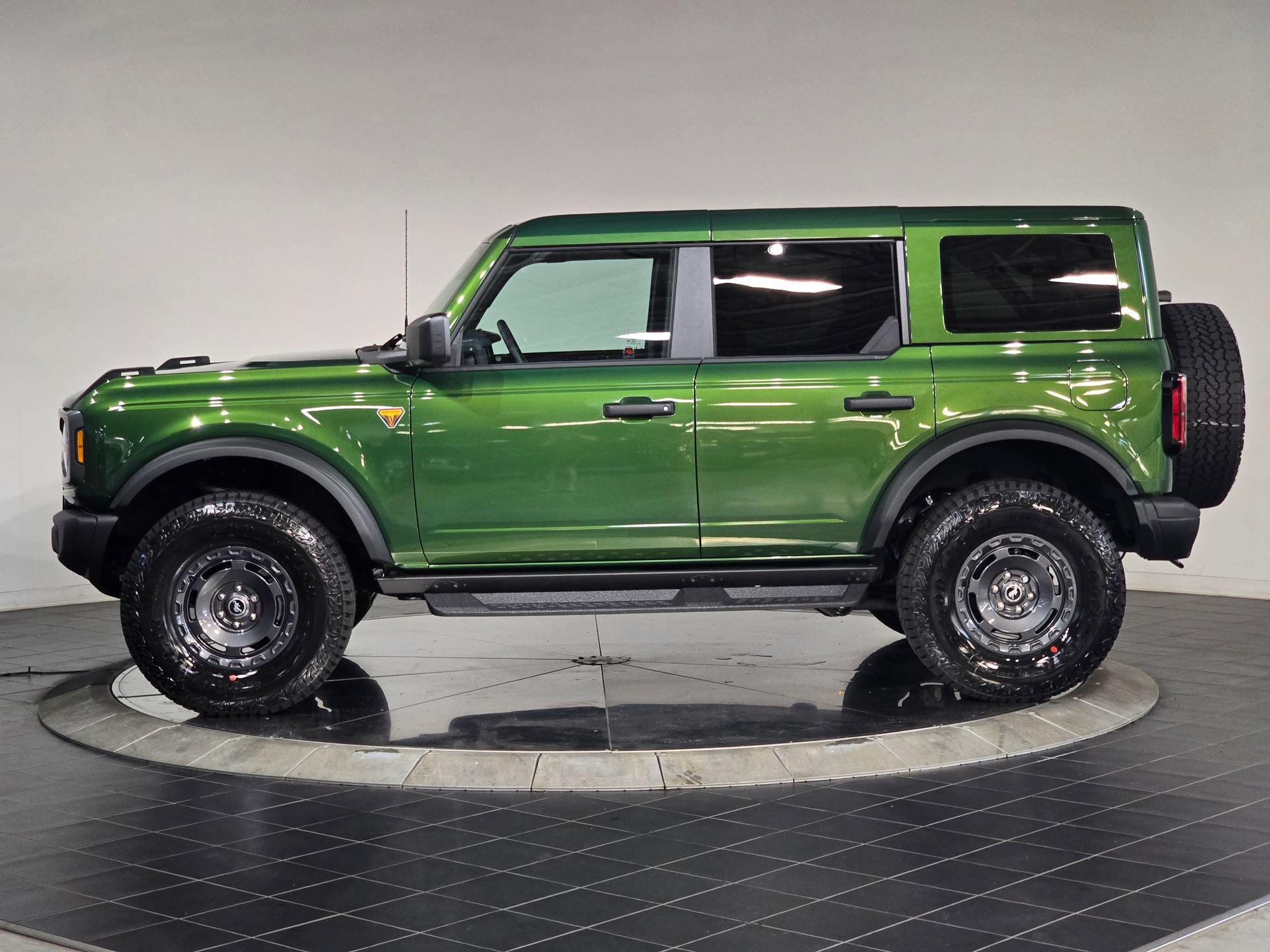 New 2025 Ford Bronco Badlands w/ Sasquatch Package AWD/4WD image 7