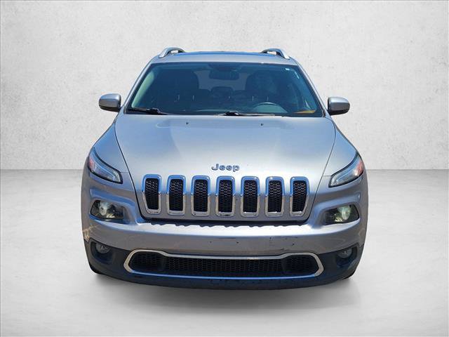 Used 2017 Jeep Cherokee Limited FWD image 2