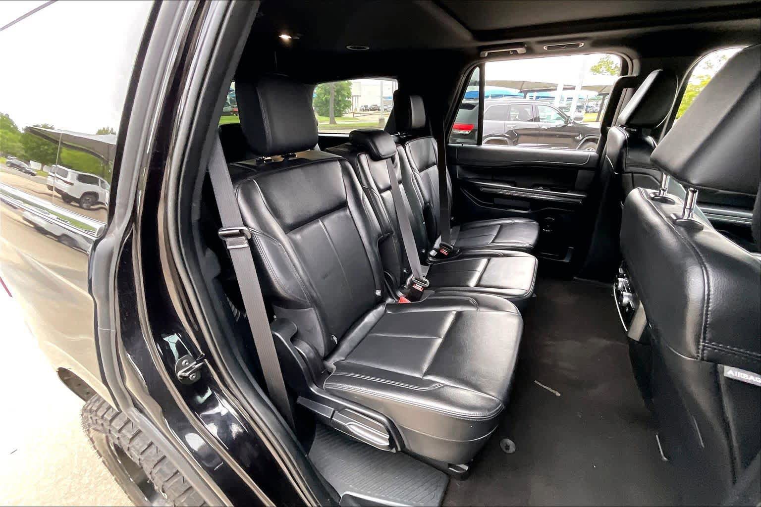 Used 2021 Ford Expedition XLT AWD/4WD image 19