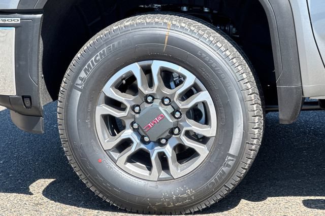 New 2026 GMC Sierra 2500 SLT w/ SLT Premium Package AWD/4WD image 32