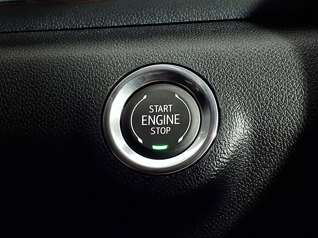 New 2026 GMC Terrain Denali w/ LPO, Black Badging Package AWD/4WD image 17