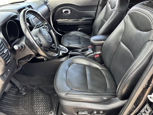 Used 2015 Kia Soul ! FWD image 19
