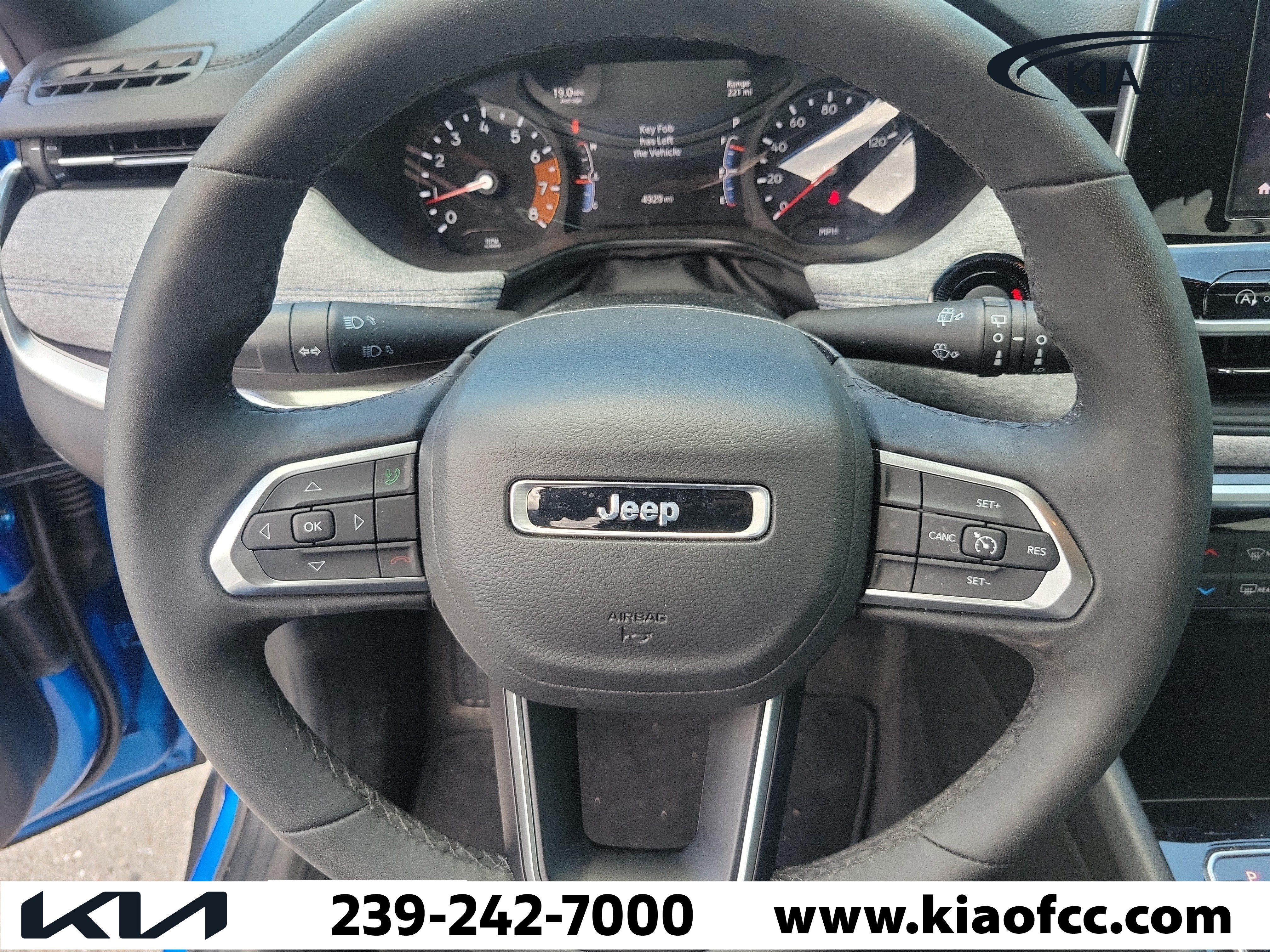 Used 2025 Jeep Compass Latitude AWD/4WD image 26