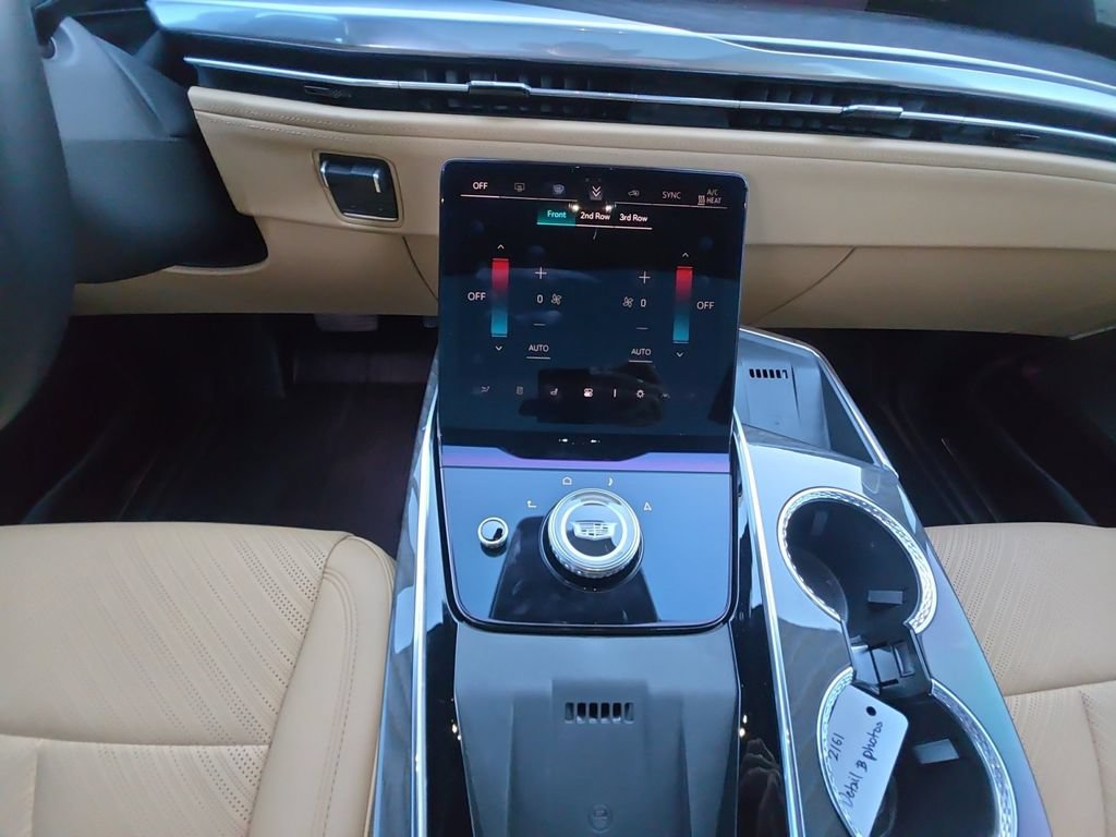 Used 2025 Cadillac Escalade IQ Sport 2 AWD/4WD image 11