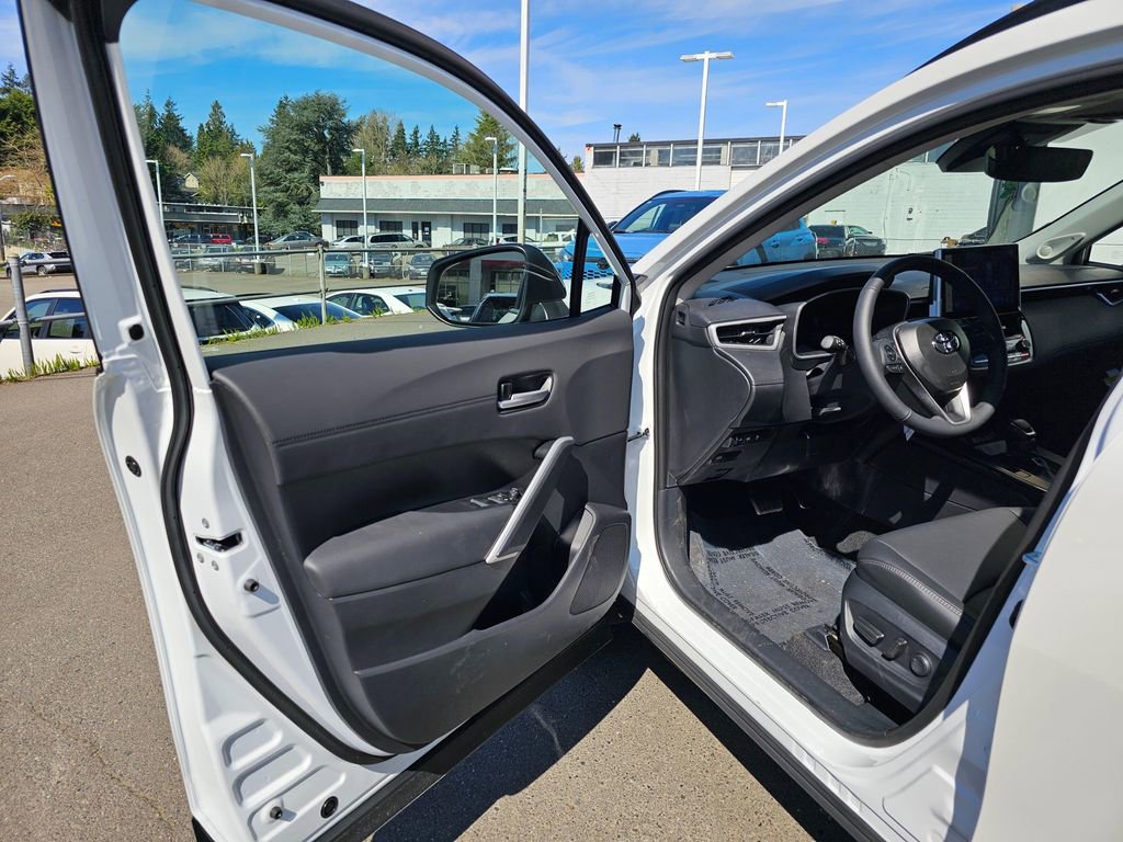 New 2026 Toyota Corolla Cross XLE image 18