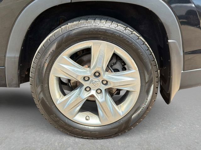 Used 2015 Toyota Highlander Limited Platinum AWD/4WD image 11