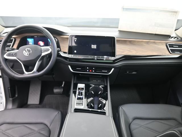 New 2026 Volkswagen Atlas SE image 24