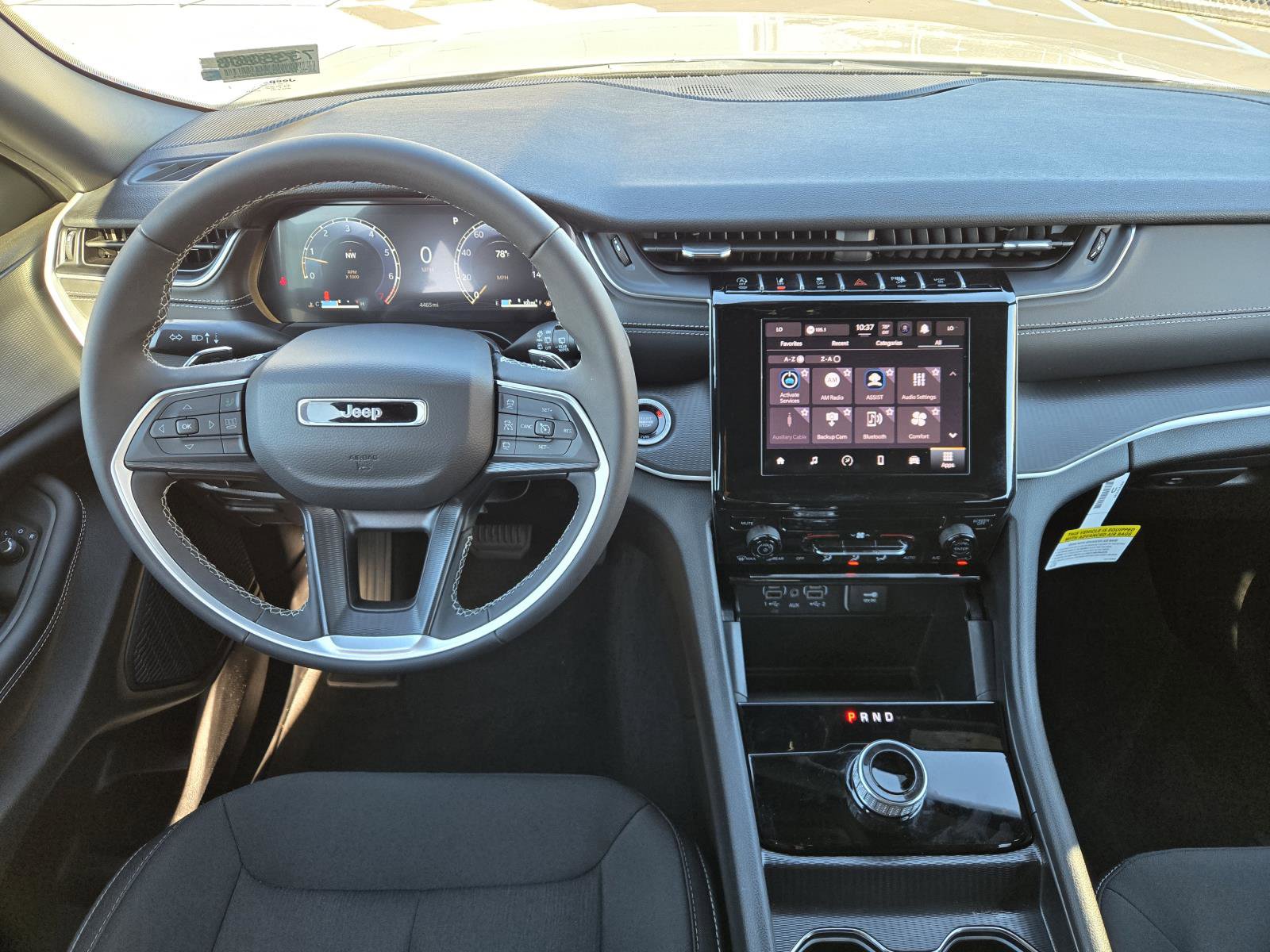 Used 2025 Jeep Grand Cherokee Laredo X image 6