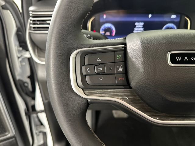 Used 2022 Jeep Wagoneer Series III w/ Flexible Seating Group image 35