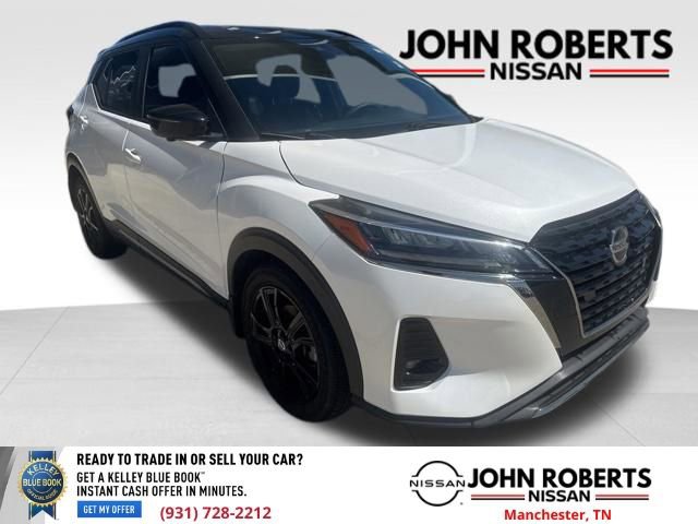 Used 2021 Nissan Kicks SR image 1