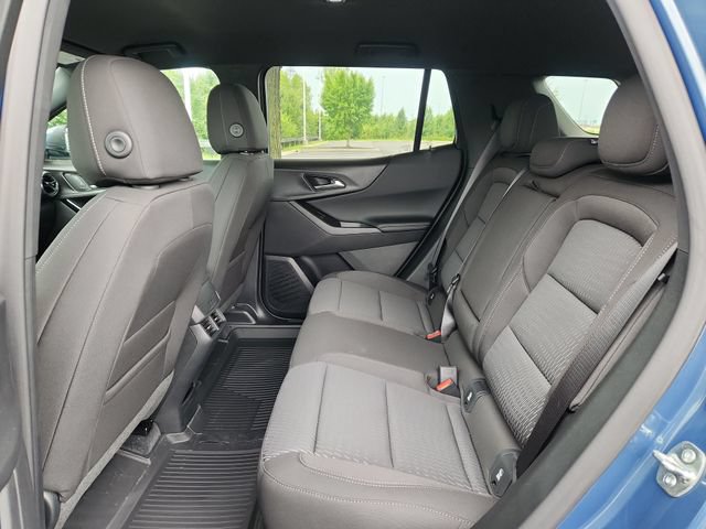 New 2027 Chevrolet Equinox LT w/ LPO, Floor Liner Package FWD image 15