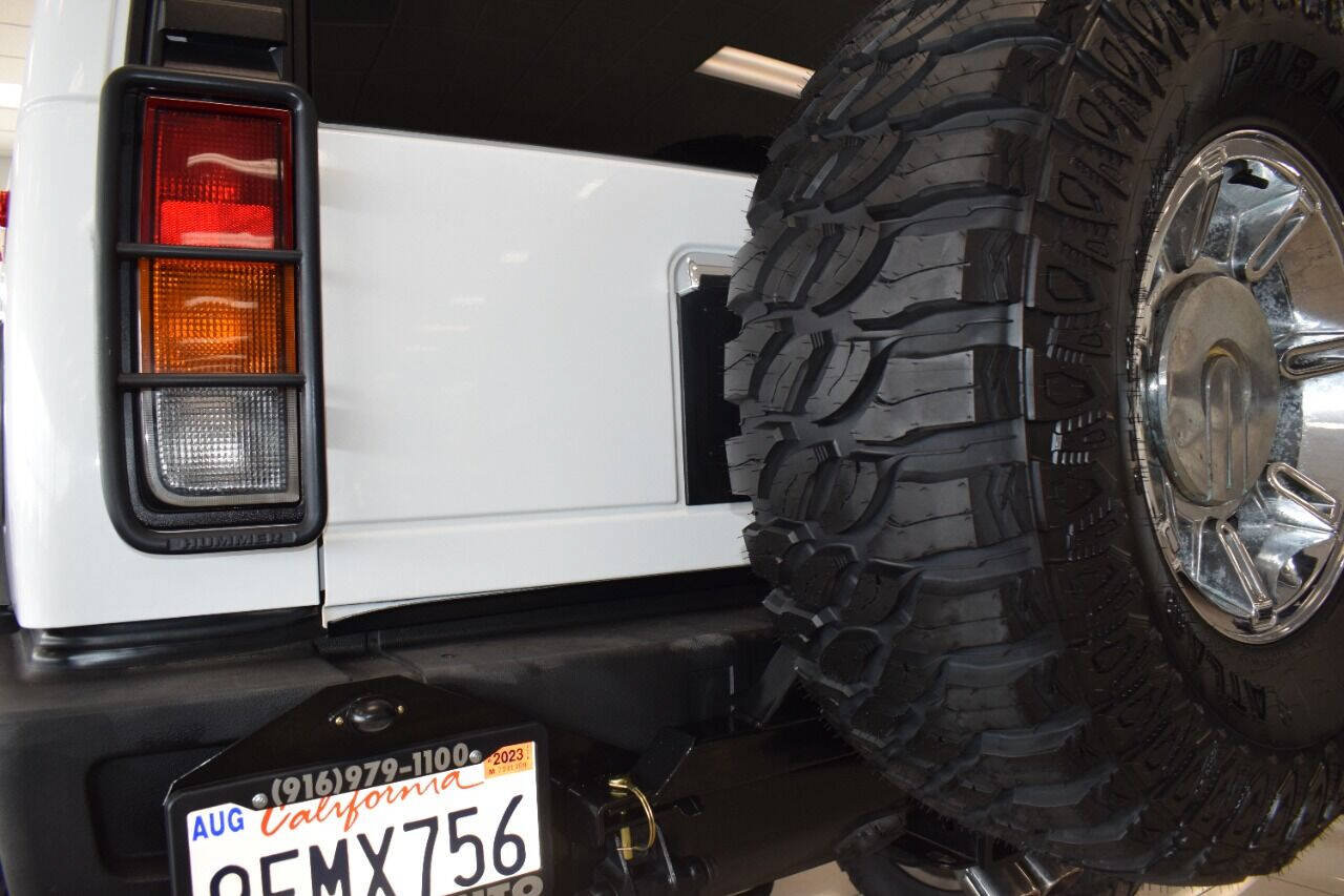 Used 2003 HUMMER H2 w/ Preferred Equipment Group AWD/4WD image 24