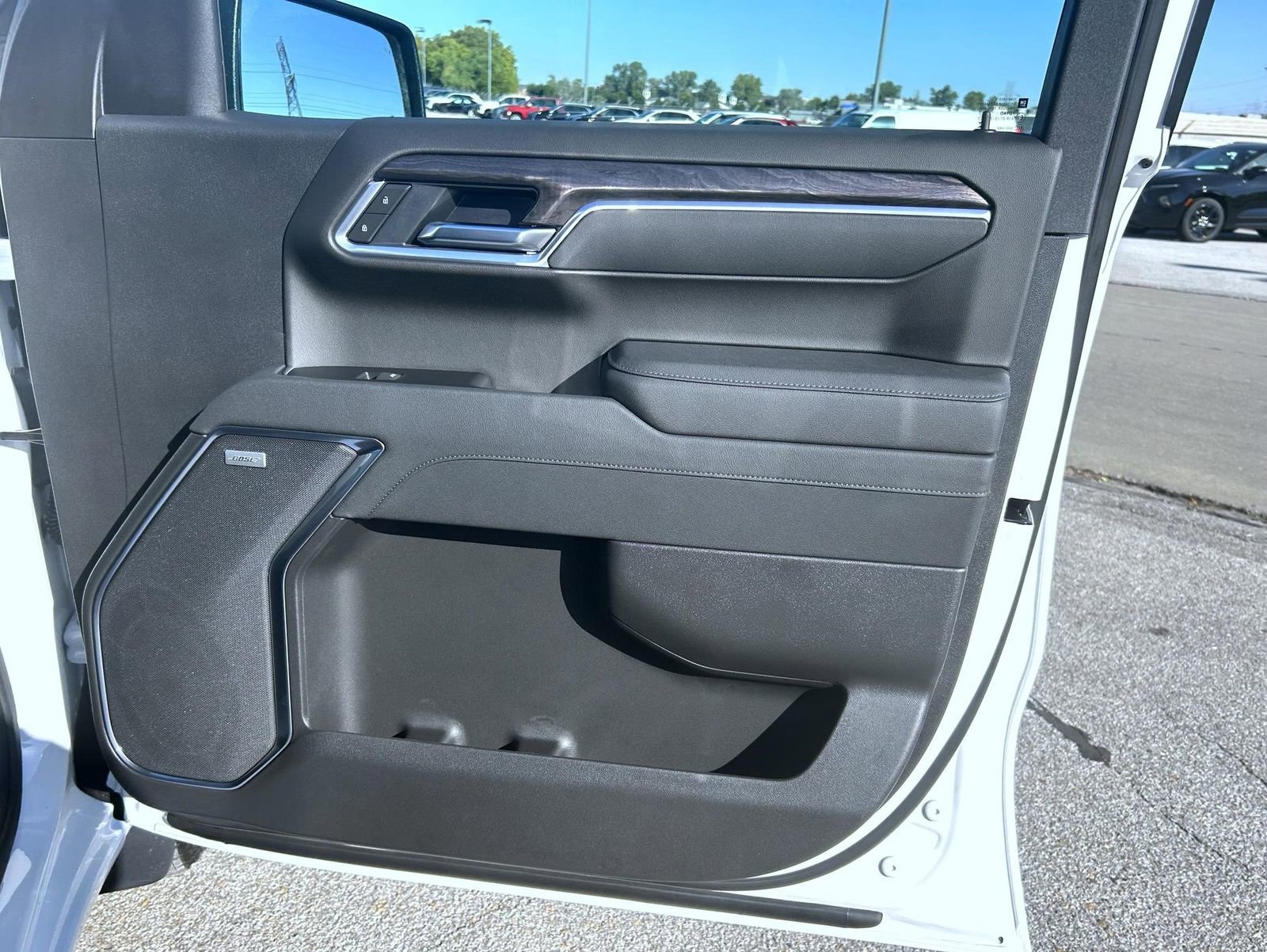 New 2026 Chevrolet Silverado 1500 LTZ w/ LTZ Premium Package image 15
