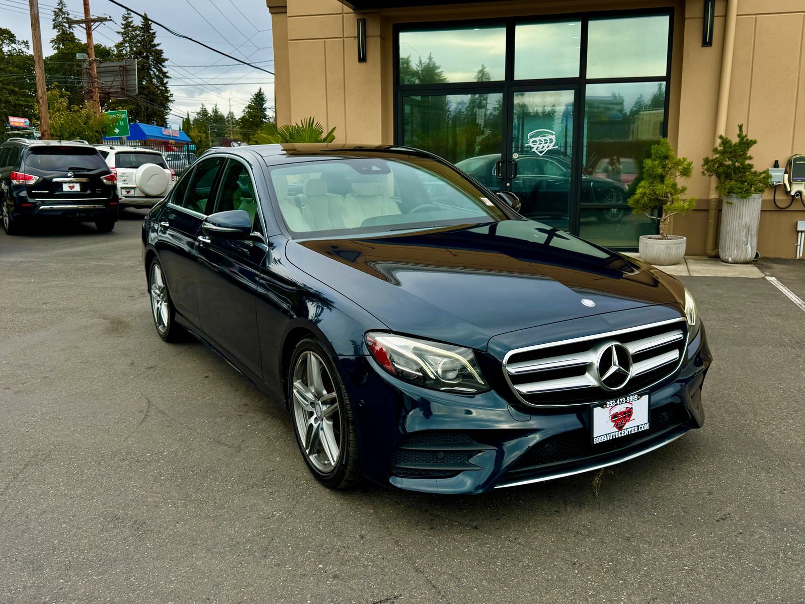 Used 2017 Mercedes-Benz E 300 image 1