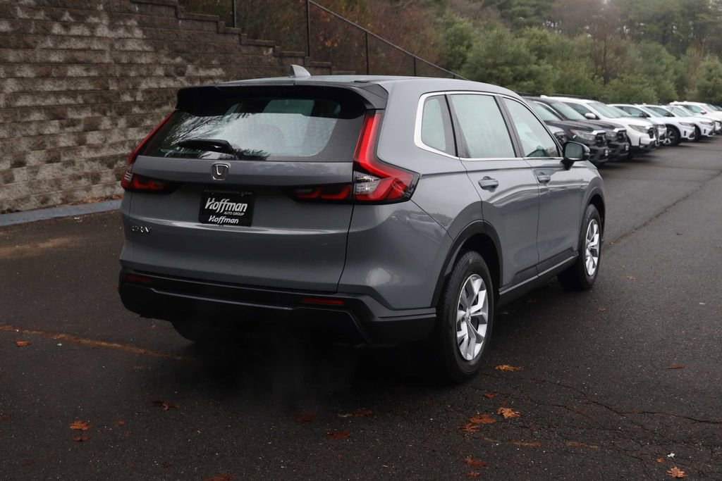 Used 2023 Honda CR-V LX image 5