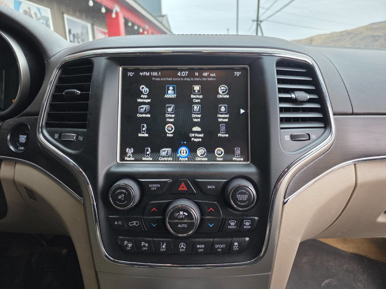 Used 2017 Jeep Grand Cherokee Overland w/ Jeep Active Safety Group image 5