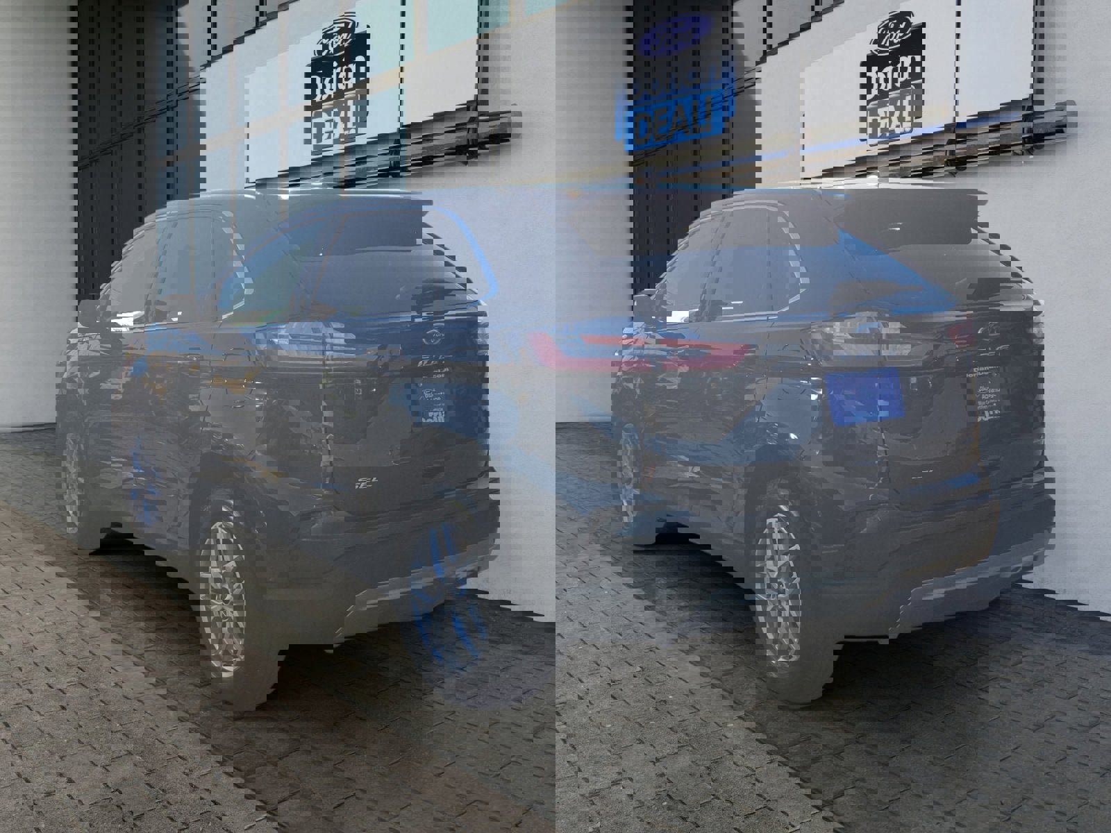 Certified 2023 Ford Edge SEL w/ Convenience Package image 5