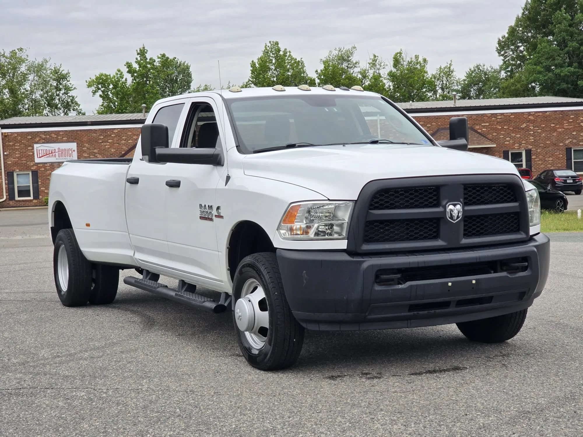 Used 2018 RAM 3500 Tradesman w/ Popular Equipment Group AWD/4WD image 3