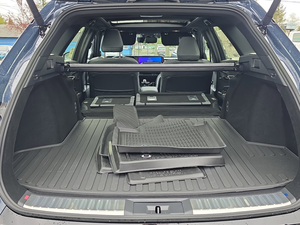 New 2026 Toyota Crown Signia AWD/4WD image 10