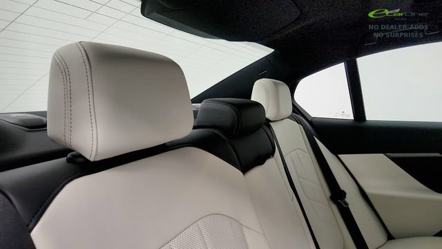 Used 2025 BMW i5 eDrive40i RWD image 42