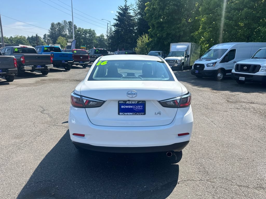Used 2016 Scion iA FWD image 5