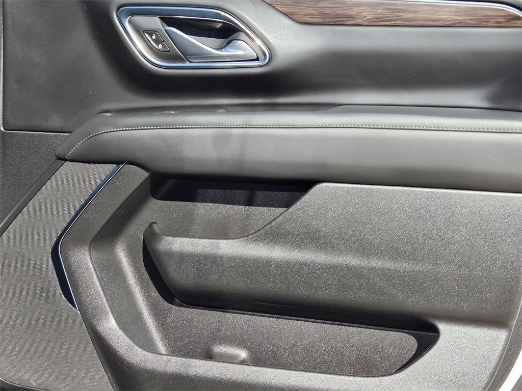 Used 2023 Chevrolet Suburban LS image 28