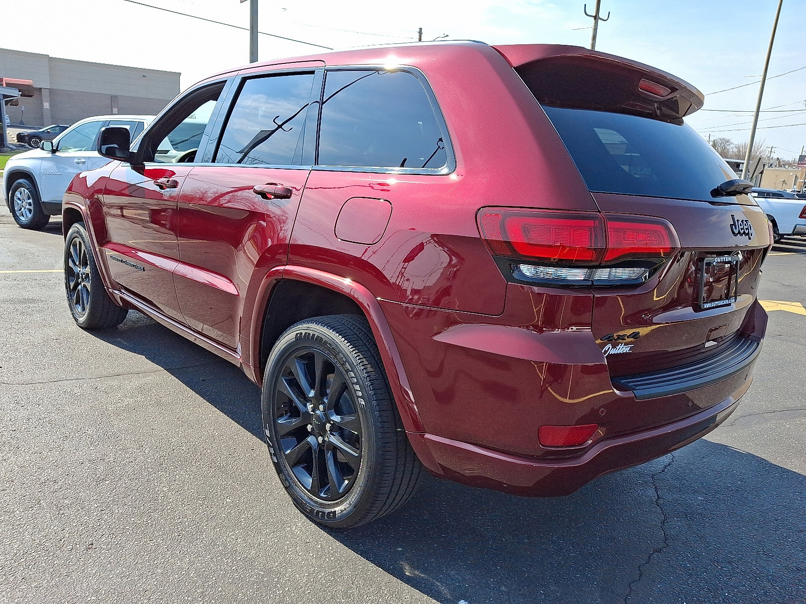 Used 2019 Jeep Grand Cherokee Altitude image 3