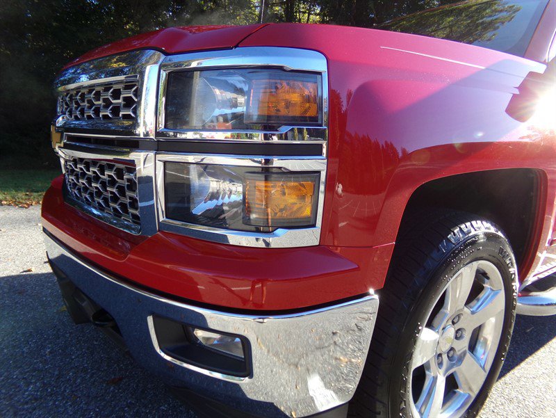 Used 2015 Chevrolet Silverado 1500 LT w/ LT Convenience Package image 3