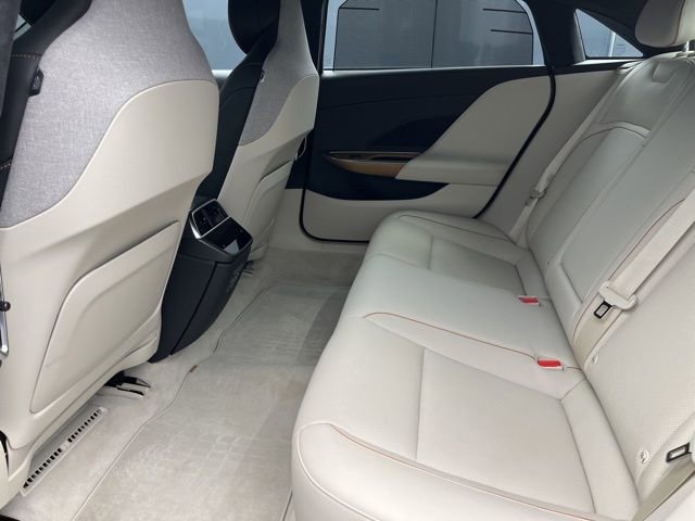 Used 2024 Lucid Air Touring image 12
