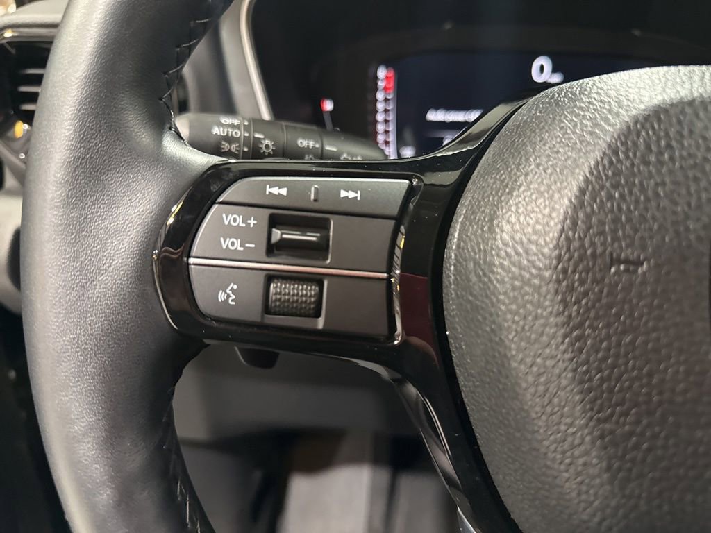 Used 2023 Honda Pilot Elite image 13