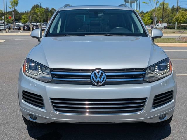 Used 2014 Volkswagen Touareg TDI image 9